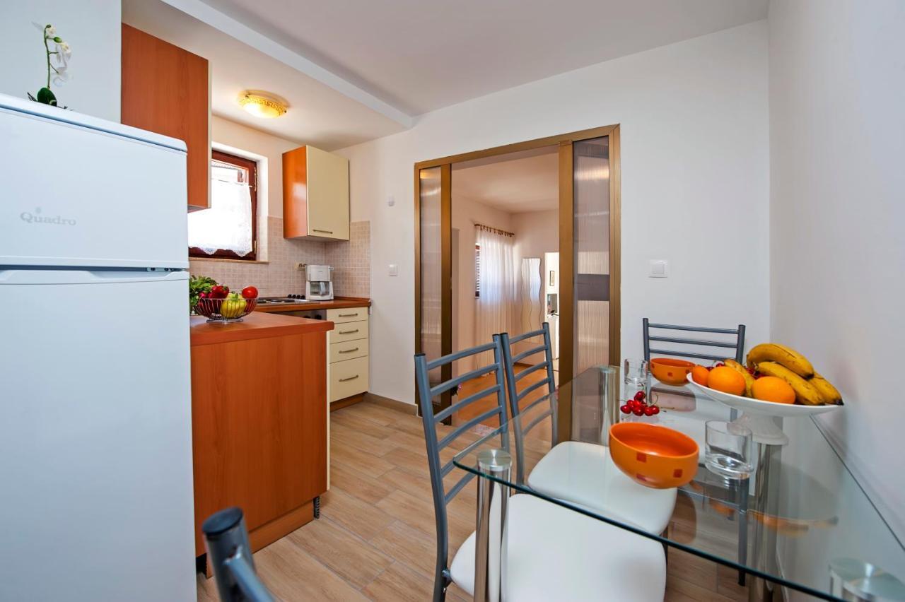 Apartmani&Soba Mimi Rovinj Luaran gambar