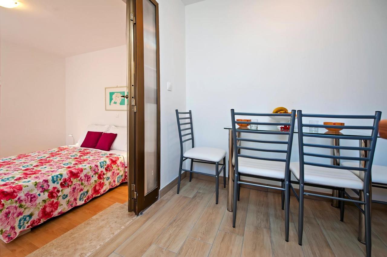 Apartmani&Soba Mimi Rovinj Luaran gambar